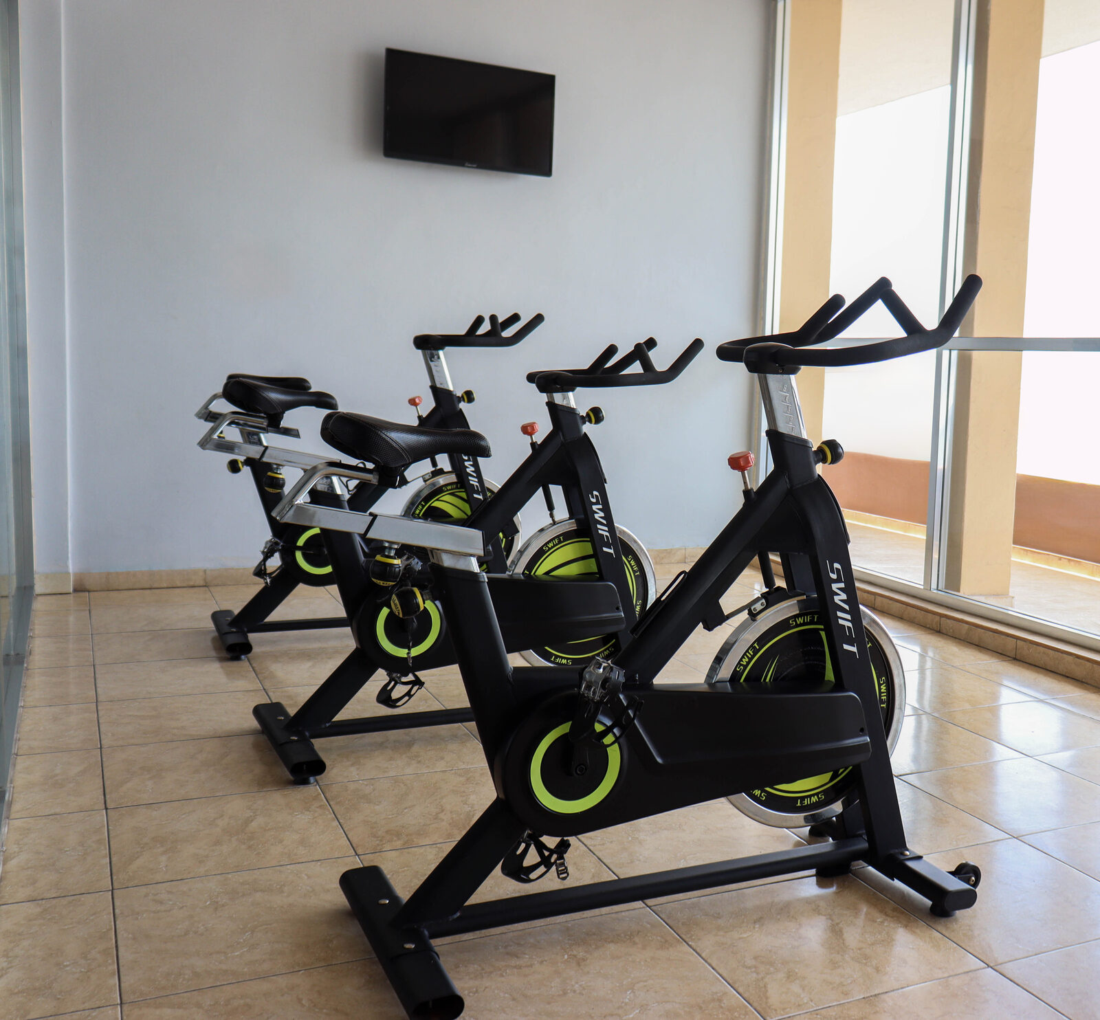 Gimnasio con bicicletas